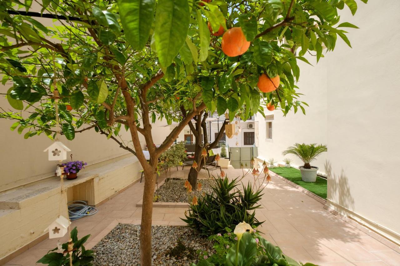 Home With Courtyard In Beating Heart Of Old Town! La Canea Exterior foto