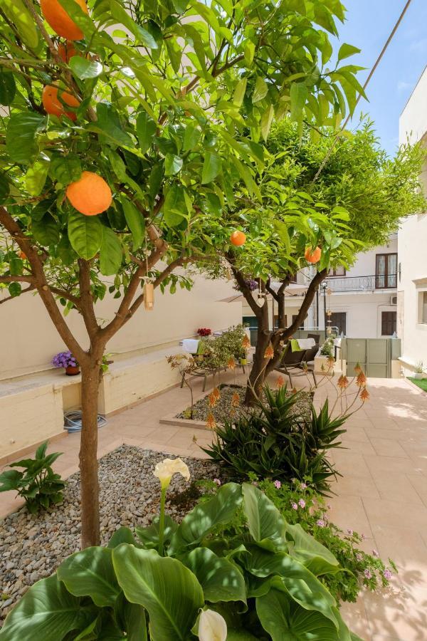 Home With Courtyard In Beating Heart Of Old Town! La Canea Exterior foto