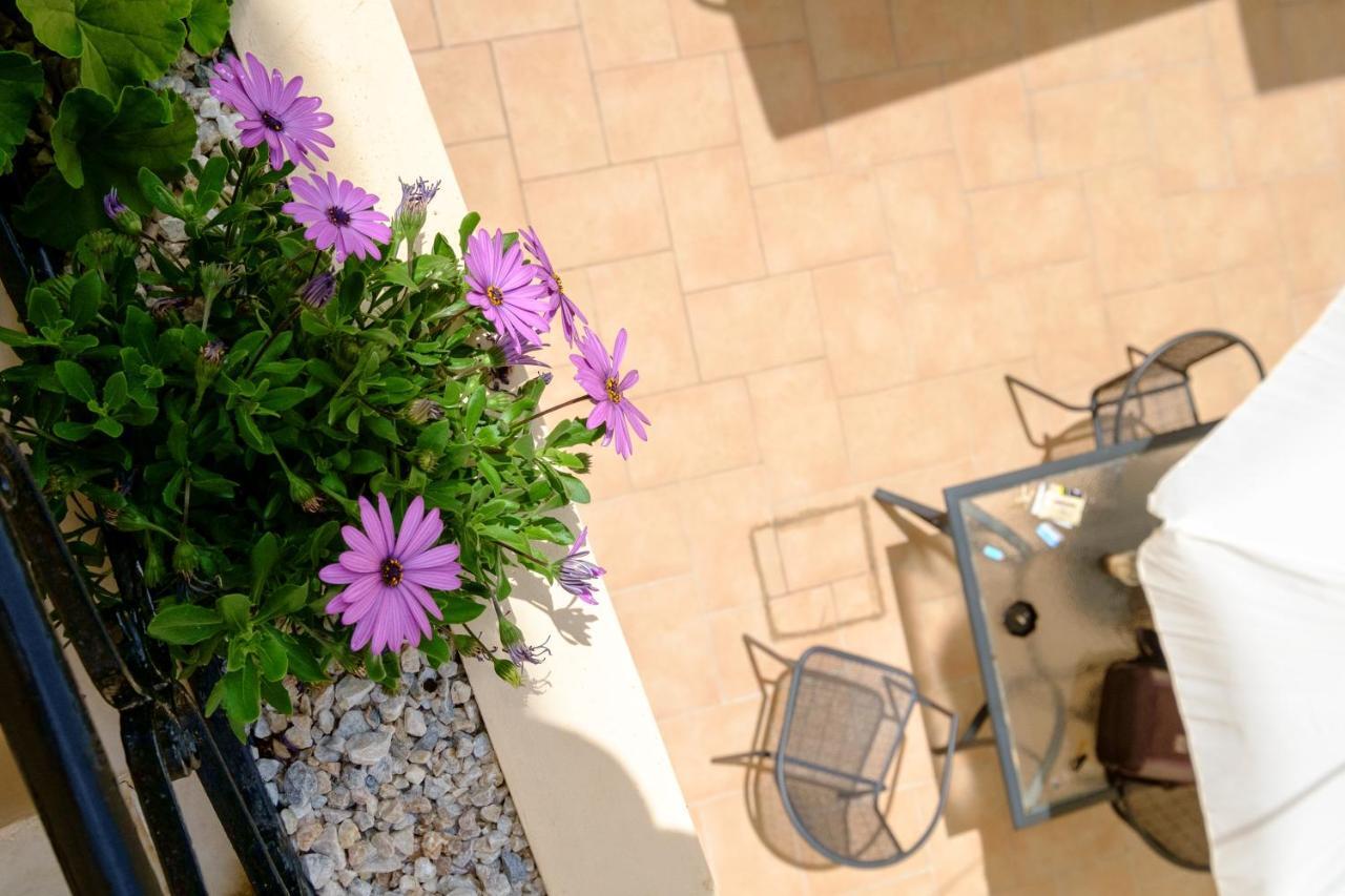 Home With Courtyard In Beating Heart Of Old Town! La Canea Exterior foto