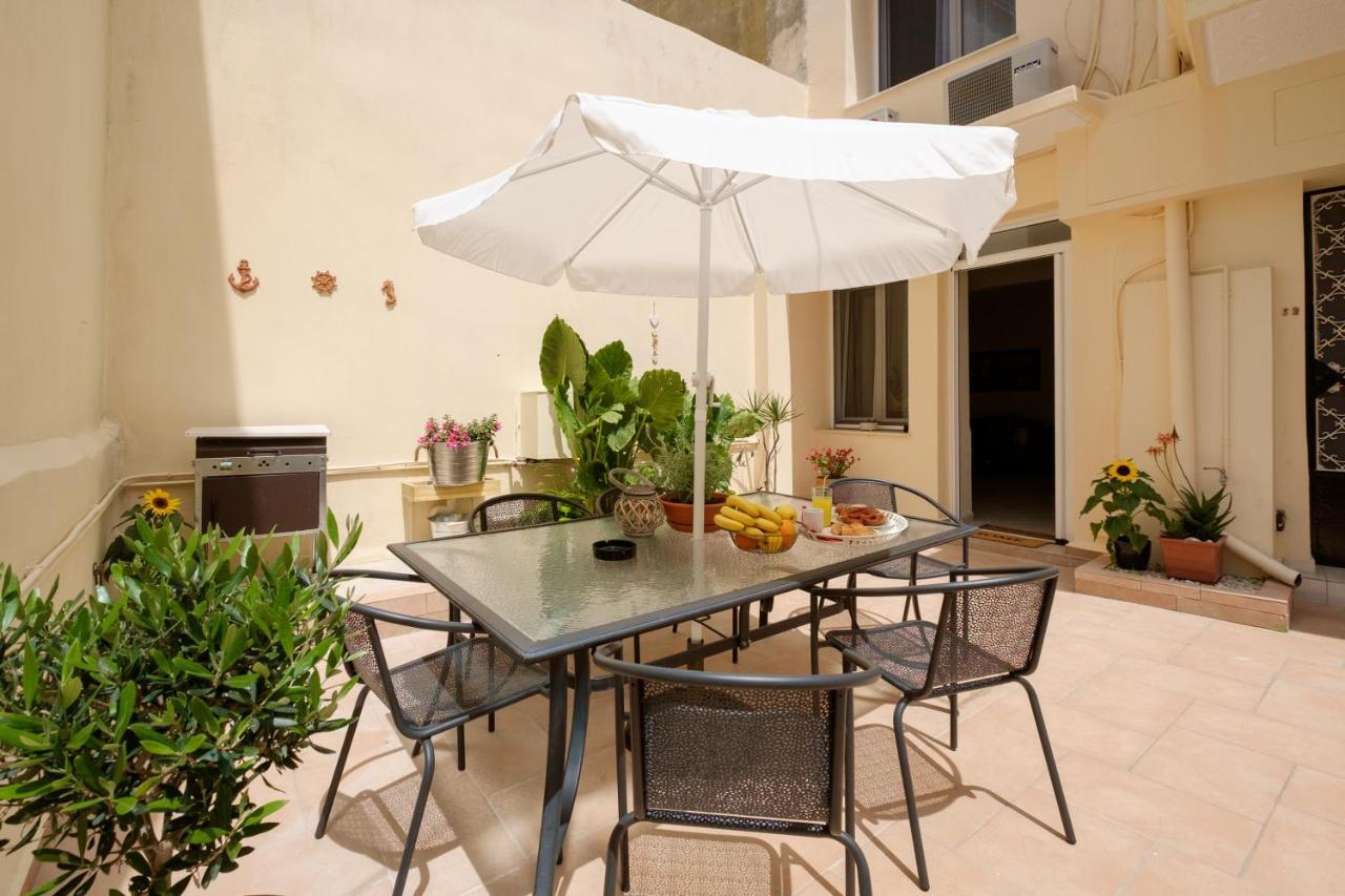 Home With Courtyard In Beating Heart Of Old Town! La Canea Exterior foto